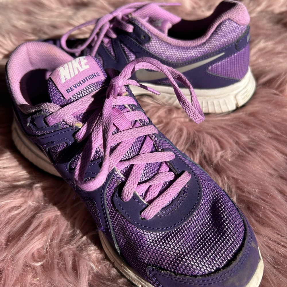 Nike Revolutionion 2